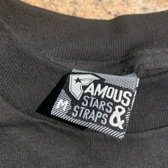 Famous stars and straps printed t shirt. New condition Medium - Picture 2 of 2